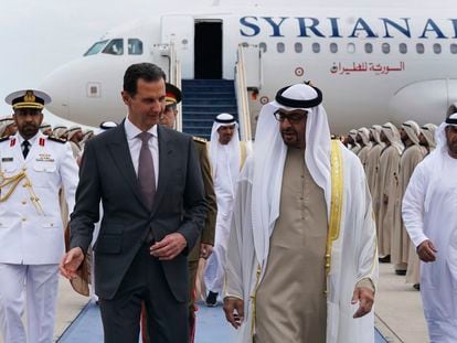 Syrian President Bashar Assad, left, speaks with UAE President Sheikh Mohammed bin Zayed Al-Nahyan, in in Abu Dhabi, United Arab Emirates, Sunday, March 19, 2023.