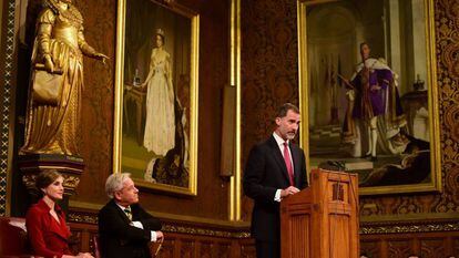 Felipe VI addressing a joint session of parliament in London.