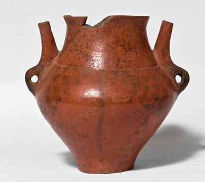 Painted ceramic vase from Gran Canaria.