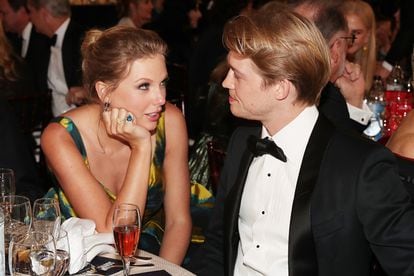 Taylor Swift and Joe Alwyn at the 77th Annual Golden Globe Awards held at the Beverly Hilton Hotel on January 5, 2020. 