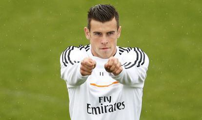 Real Madrid&#039; s Gareth Bale attends a training session on Friday.
