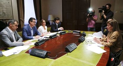 Toni Cantó (left) of Ciudadanos has put corruption at the top of his party's agenda.