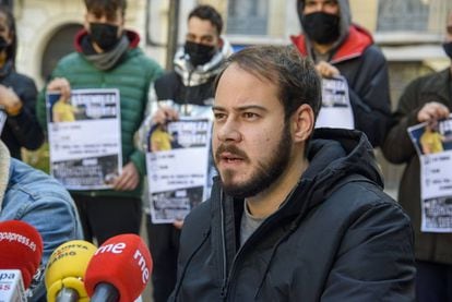 Freedom Of Speech In Spain After Rapper Pablo Hasel Gets Jail For Tweets Spain Plans To End Prison Terms For Crimes Involving Freedom Of Speech News El Pais In English