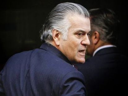 Luis Bárcenas arrives at the High Court in February 2013.