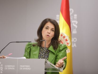 Health state secretary, Silvia Calzón, at a government press conference on the coronavirus crisis on Thursday.
