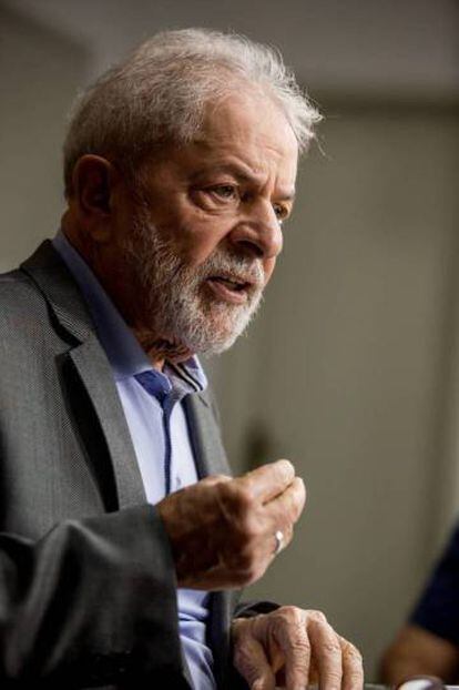 Lula da Silva during the interview.