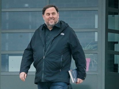 Former Catalan deputy premier Oriol Junqueras leaving Lledoners prison on March 3 to teach at Vic University.