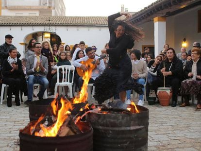A woman dances at a zambomba in Jerez de la Frontera, Cádiz.