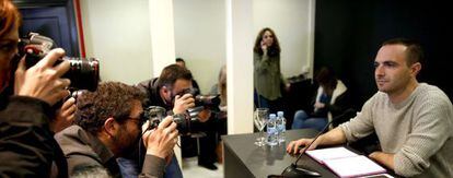 Podemos secretary Luis Alegre appears before the press in Madrid on Monday.