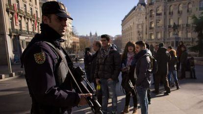 Spain's two main parties are working together on new security legislation.