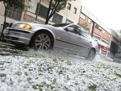 Hailstones in the Madrid district of San Blas.