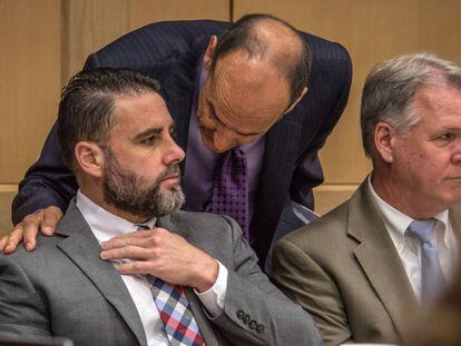 Pablo Ibar speaks to his lawyer in a Florida court on Monday.