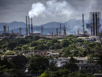 Petrobras refinery in Duque de Caxias (Brazil).