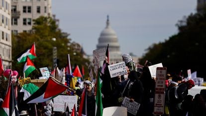 Thousands of people demonstrate in solidarity with the Palestinians, Saturday in Washington.