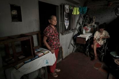 María Antonia Aguilar junto a su esposo esperan a su hijo Aleixis Luna Aguilar, desaparecido en la frontera entre Colombia y Venezuela.