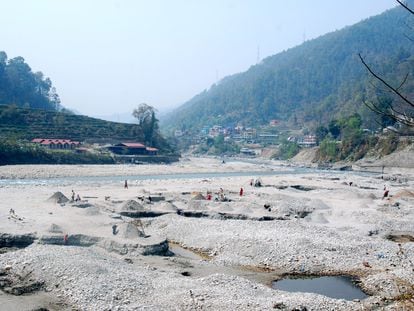 Most of the world's river sand extraction is taking place in developing countries. Pictured, Sunkoshi River near Kathmandu, Nepal.