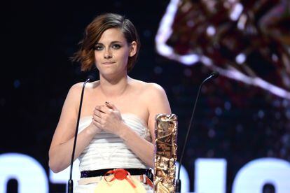 Kristen Stewart receives the César Award for Best Supporting Actress for her role in 'A Journey to Sils Maria', in 2015.