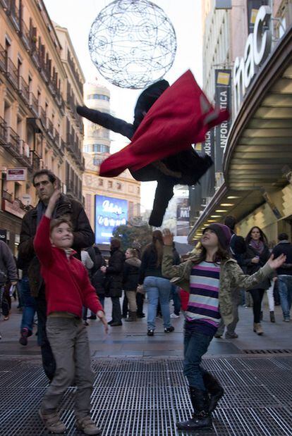 Parents let their kids explore malls alone, but are not so keen on letting them loose in big cities such as Madrid.