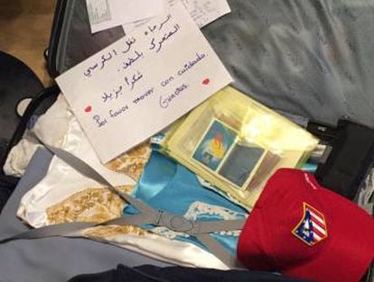 Álvaro’s suitcase for his trip to Dubai.