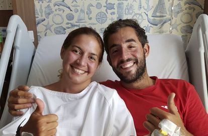Spaniards Marta Miguel and David Hernández in the Hospital Gleneagles in Malaysia.