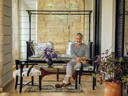 Carlos Mota, a former editor of  'Architectural Digest' and 'Elle Decor,' has launched the home decor brand Casamota.