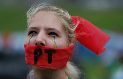 A woman protests against government corruption on November 15.