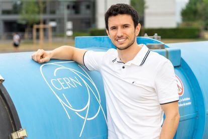 Computer scientist Saúl Alonso Monsalve, at CERN headquarters, where he wrote his doctoral thesis.