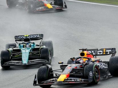 Dutch driver Max Verstappen of Red Bull Racing (R) and Spanish driver Fernando Alonso of Aston Martin F1 (L) in action during the Formula 1 Dutch Grand Prix at Circuit Zandvoort, in Zandvoort, Netherlands, 27 August 2023.