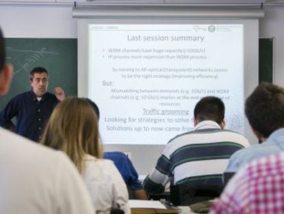 A class delivered in English at Catalonia's Polytechnic University (UPC).