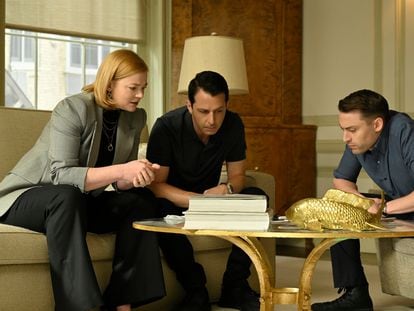 (l-r) Sarah Snook, Jeremy Strong and Kieran Culkin in a scene from 'Succession.'