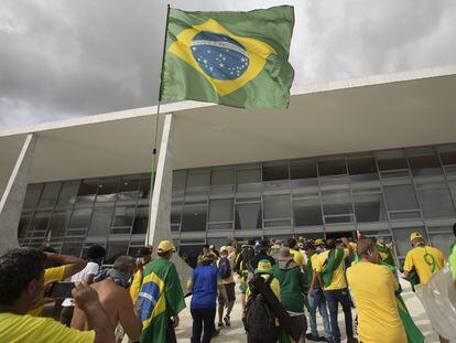 Supporters of the former president of Brazil, Jair Bolsonaro, during the January 8 attempted coup in Brasilia.