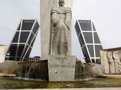 A monument to José Calvo Sotelo in Plaza de Castilla, slated for removal.