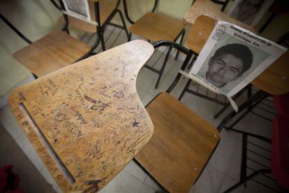 A student’s desk at the Escuela Normal de Ayotzinapa.