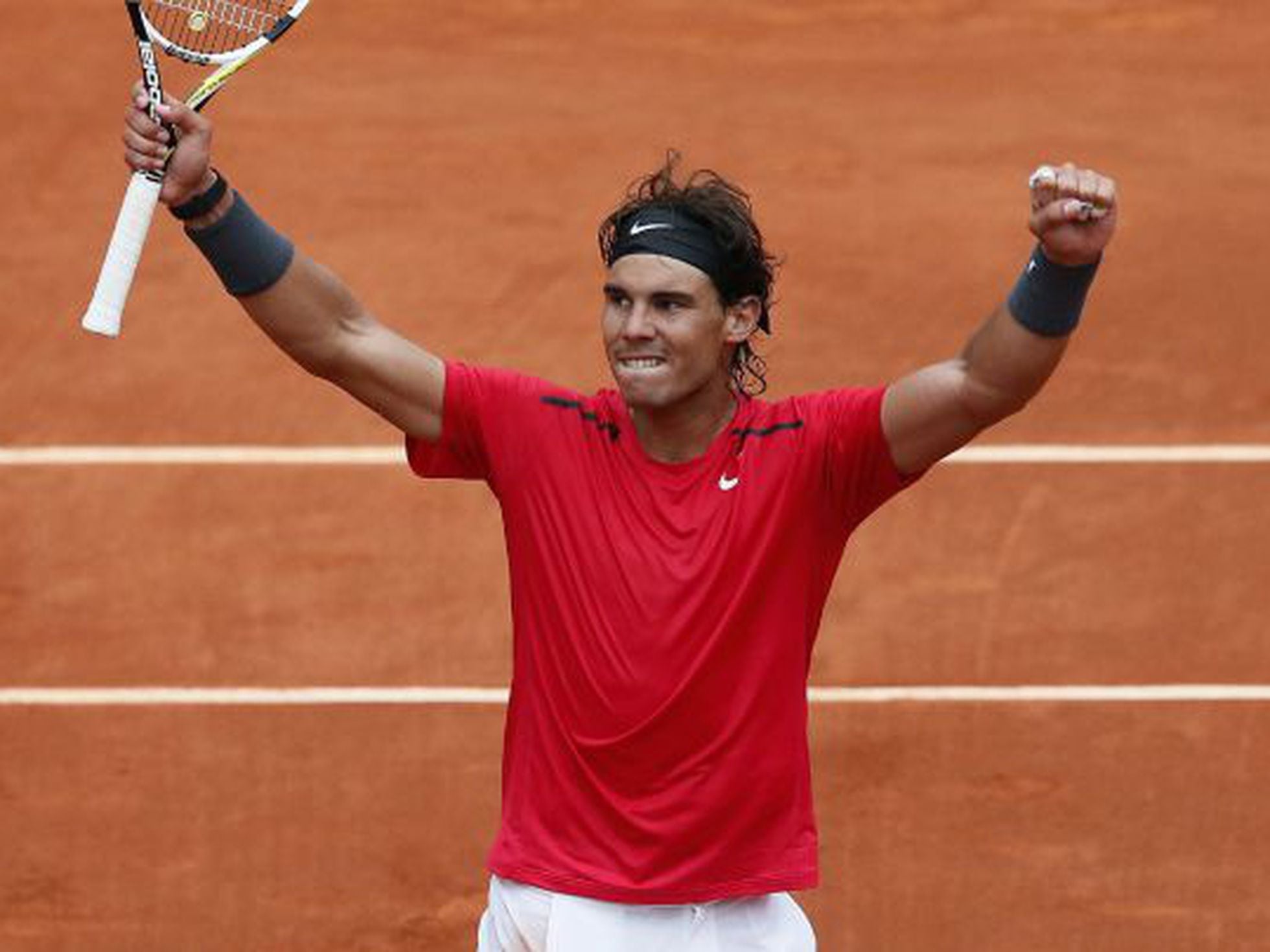 Nadal sweeps Almagro off Paris clay | Spain | EL PAÍS English Edition