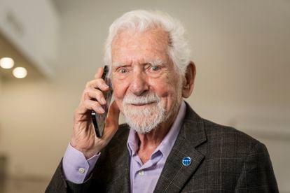 Martin Cooper MWC2023