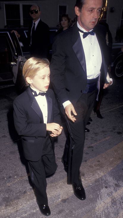 Macaulay Culkin and his father Kit Culkin in 1993.