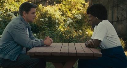 Matt Damon and Viola Davis, respectively in the roles of executive Sonny Vaccaro and Deloris Jordan, Michael's mother, in a still from 'Air'.
