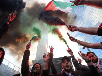 A group of protesters against the Israeli bombings in Gaza, in Brussels on November 11.