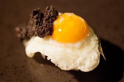 Quail’s egg with truffle nigiri at A Japanese Kirikata.