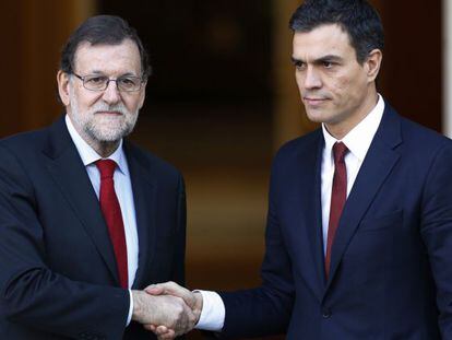 PM Rajoy and Socialist leader Pedro S&aacute;nchez before their meeting Wednesday.