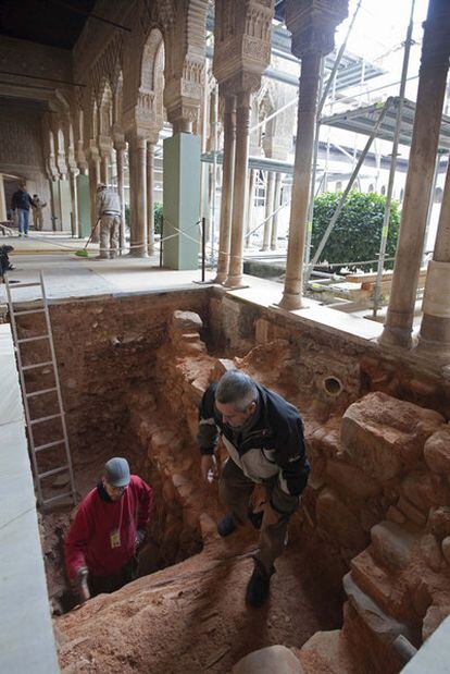 An archeological dig in the Alhambra's Patio de los Leones.