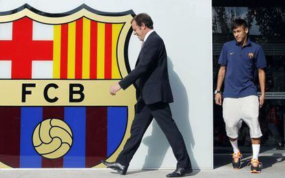 Rosell and Neymar, the day of the Brazilian player's presentation.