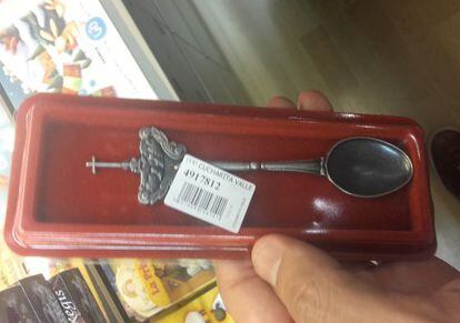 These spoons with the cross on top of the handle cost €6.90.
