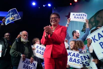 Karen Bass addressing supporters on the night of the midterms, on November 8.
