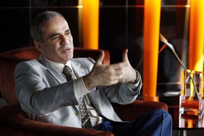 Kasparov, en una entrevista en Barcelona en 2008.