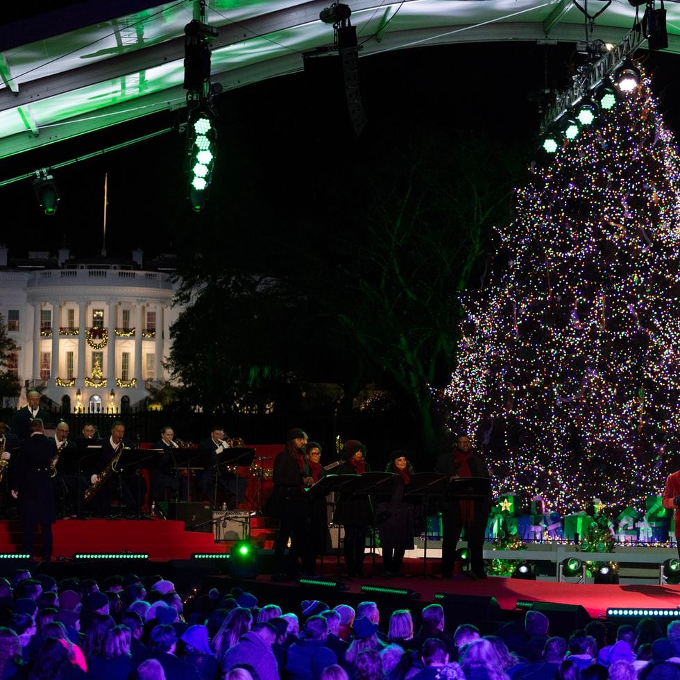 Biden lights the National Christmas Tree, taking his turn to bring holiday  spirit to Washington - WTOP News