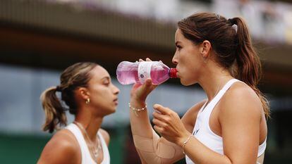 British tennis players Jodie Burrage (r) and Eden Silva at the Wimbledon Championships in June.