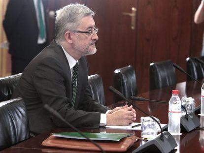 Antonio &Aacute;vila during his appearance before the parliamentary commission investigating the EREs.