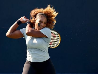 Serena Williams practices for the 2022 US Open in New York.