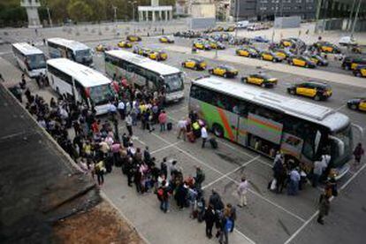 The line to catch buses to Tarragona.